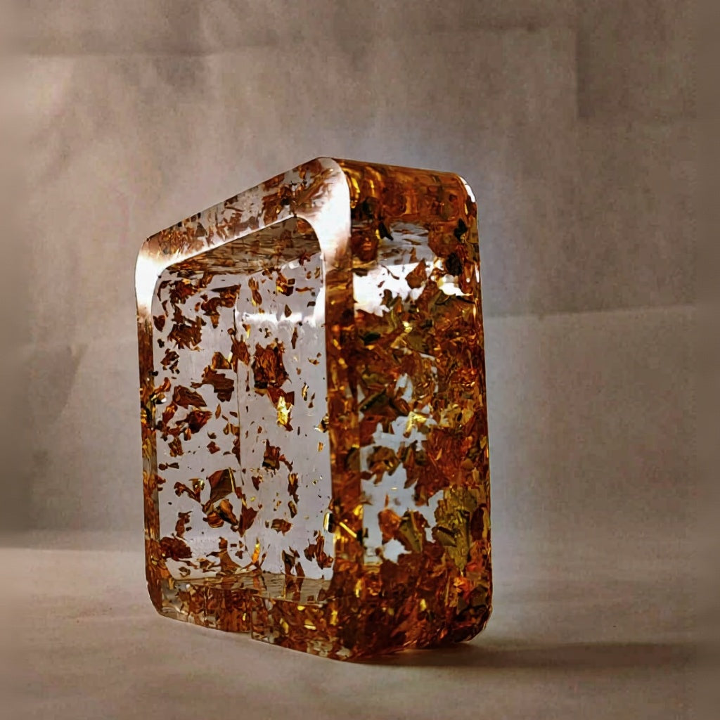 Golden Flake Square – Luxe Altın Varak Epoksi Kül Tablası